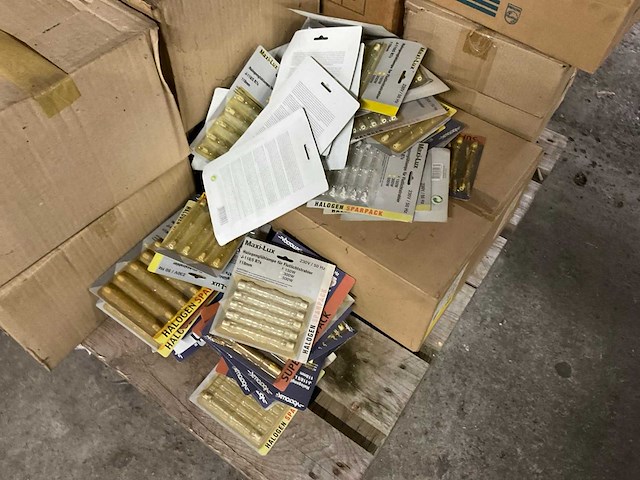 Partij lampen - afbeelding 22 van  27