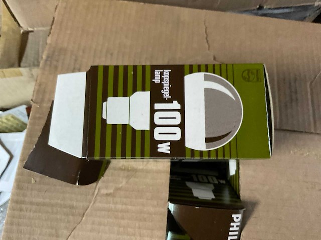 Partij lampen - afbeelding 25 van  27