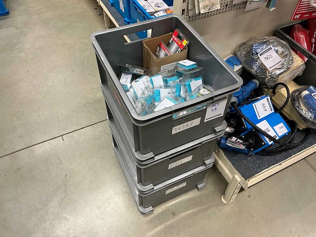 Partij lampen - afbeelding 19 van  24