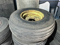 Partij landbouw- en industrie banden (circa 50 stuks) - afbeelding 2 van  29