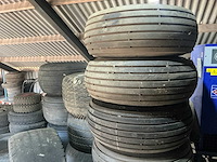Partij landbouw- en industrie banden (circa 50 stuks) - afbeelding 8 van  29