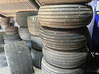 Partij landbouw- en industrie banden (circa 50 stuks) - afbeelding 9 van  29