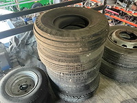 Partij landbouw- en industrie banden (circa 50 stuks) - afbeelding 22 van  29