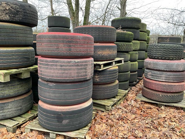 Partij landbouw wielen - afbeelding 3 van  12