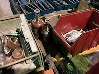 Partij landbouwmachine onderdelen en gereedschap - afbeelding 4 van  6