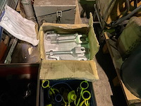 Partij landbouwmachine onderdelen en gereedschap - afbeelding 5 van  6