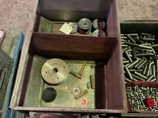 Partij landbouwmachine onderdelen - afbeelding 3 van  5