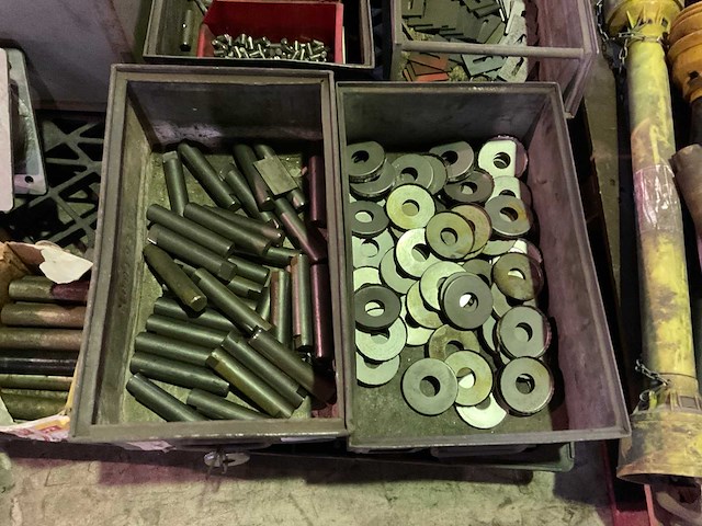 Partij landbouwmachine onderdelen - afbeelding 5 van  5