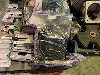 Partij landbouwmachine onderdelen - afbeelding 4 van  6