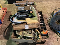 Partij landbouwmachine onderdelen - afbeelding 1 van  6