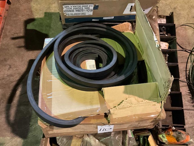 Partij landbouwmachine onderdelen - afbeelding 2 van  6