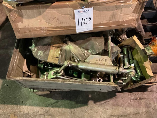 Partij landbouwmachine onderdelen - afbeelding 3 van  6