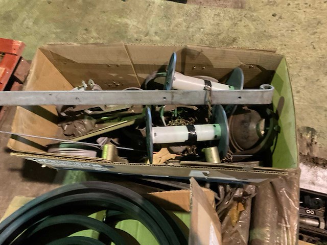 Partij landbouwmachine onderdelen - afbeelding 5 van  6