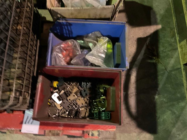 Partij landbouwmachine onderdelen - afbeelding 3 van  4