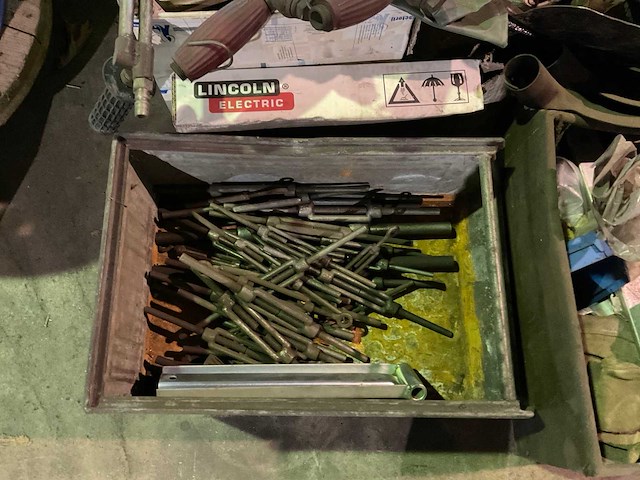 Partij landbouwmachine onderdelen - afbeelding 2 van  5