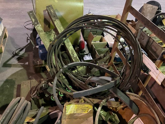 Partij landbouwmachine onderdelen - afbeelding 5 van  5