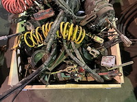 Partij landbouwmachine onderdelen - afbeelding 2 van  3