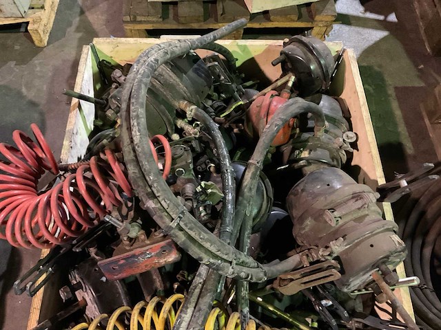 Partij landbouwmachine onderdelen - afbeelding 3 van  3