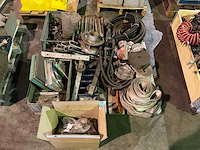 Partij landbouwmachine onderdelen - afbeelding 1 van  5