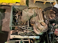 Partij landbouwmachine onderdelen - afbeelding 3 van  5