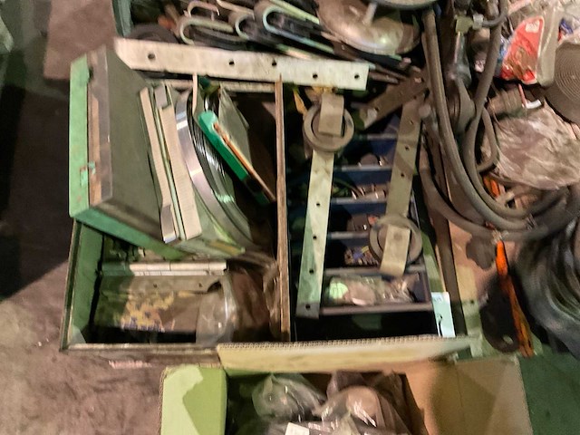 Partij landbouwmachine onderdelen - afbeelding 4 van  5