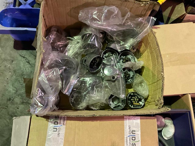 Partij landbouwmachine onderdelen - afbeelding 2 van  5