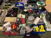 Partij landbouwmachine onderdelen - afbeelding 1 van  5