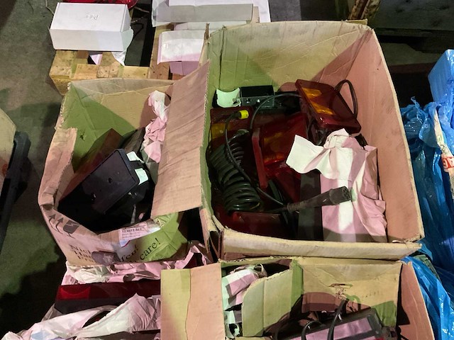 Partij landbouwmachine onderdelen - afbeelding 2 van  7