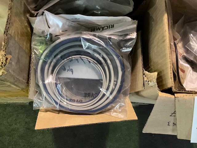 Partij landbouwmachine onderdelen - afbeelding 3 van  6