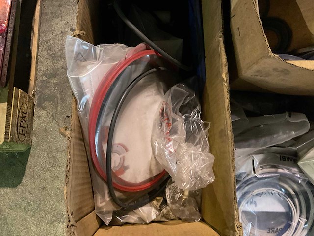 Partij landbouwmachine onderdelen - afbeelding 5 van  6