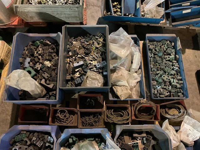 Partij landbouwmachine onderdelen - afbeelding 2 van  4