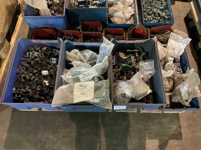 Partij landbouwmachine onderdelen - afbeelding 3 van  4