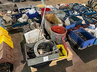 Partij landbouwmachine onderdelen - afbeelding 1 van  6