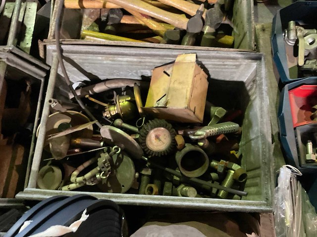 Partij landbouwmachine onderdelen - afbeelding 6 van  7