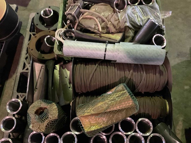 Partij landbouwmachine onderdelen - afbeelding 3 van  4