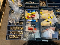 Partij landbouwmachine onderdelen - afbeelding 2 van  6