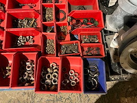 Partij landbouwmachine onderdelen - afbeelding 2 van  5