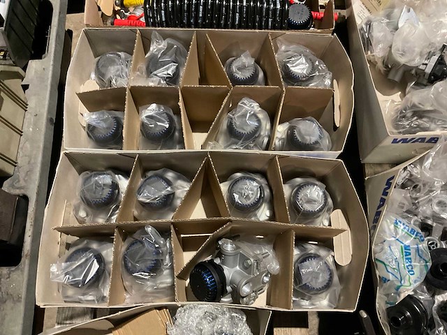 Partij landbouwmachine onderdelen - afbeelding 4 van  9