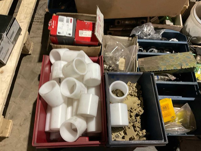 Partij landbouwmachine onderdelen - afbeelding 4 van  5