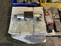 Partij landbouwmachine onderdelen - afbeelding 4 van  5