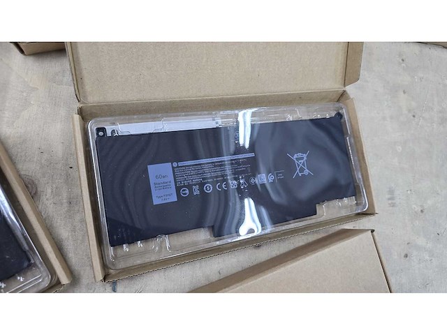 Partij laptop - batterijen en onderdelen - - afbeelding 4 van  7