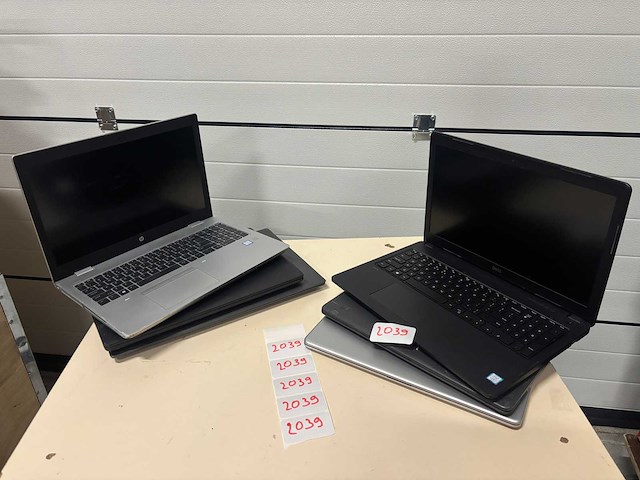 Partij laptops 6x - afbeelding 1 van  2