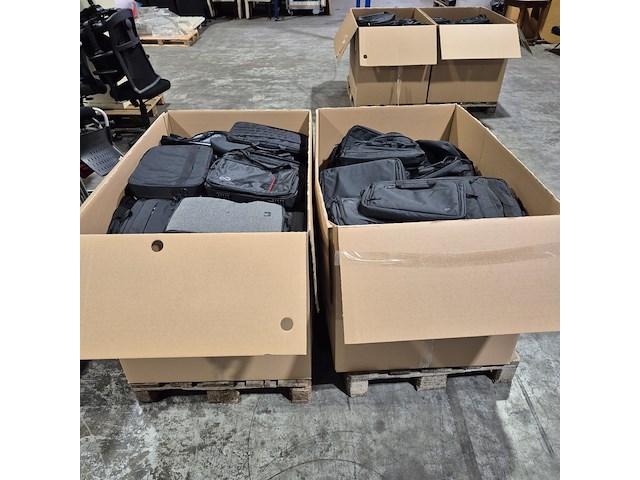 Partij laptoptassen - afbeelding 8 van  14