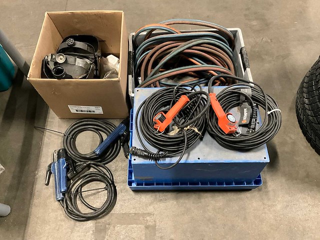 Partij las en snij toebehoren - afbeelding 1 van  6