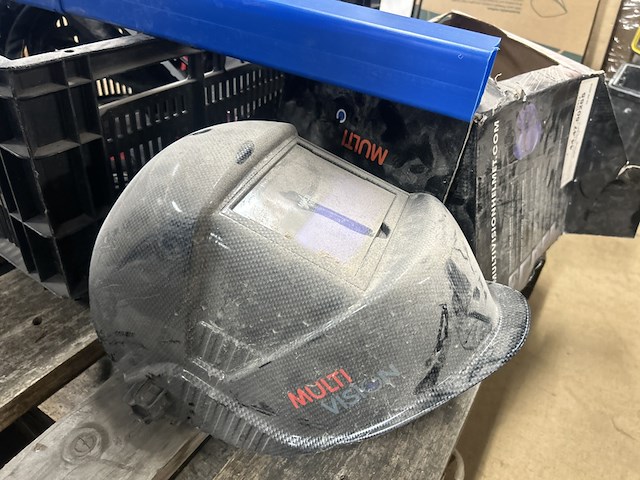 Partij lasapparatuur en toebehoren - afbeelding 3 van  9