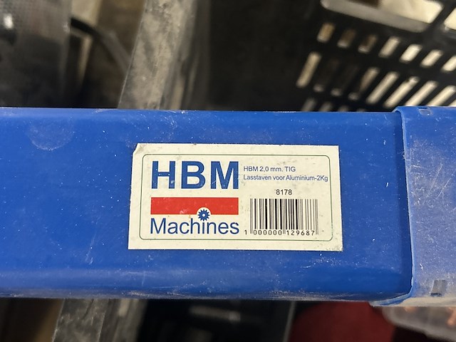 Partij lasapparatuur en toebehoren - afbeelding 8 van  9