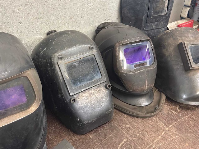 Partij lashelmen en adflo - afbeelding 2 van  12