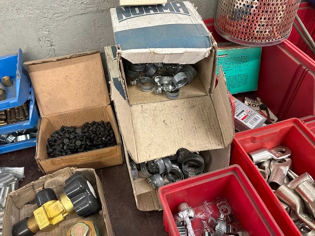 Partij lasonderdelen en accessoires - afbeelding 7 van  22