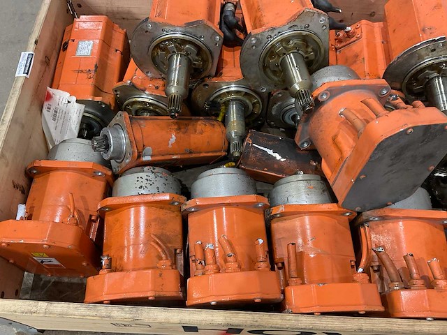 Partij lasrobot motoren - afbeelding 5 van  7