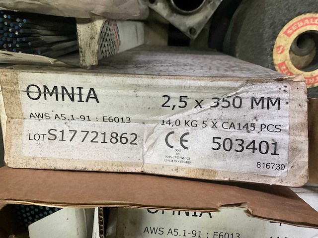 Partij lastoebehoren - afbeelding 2 van  5